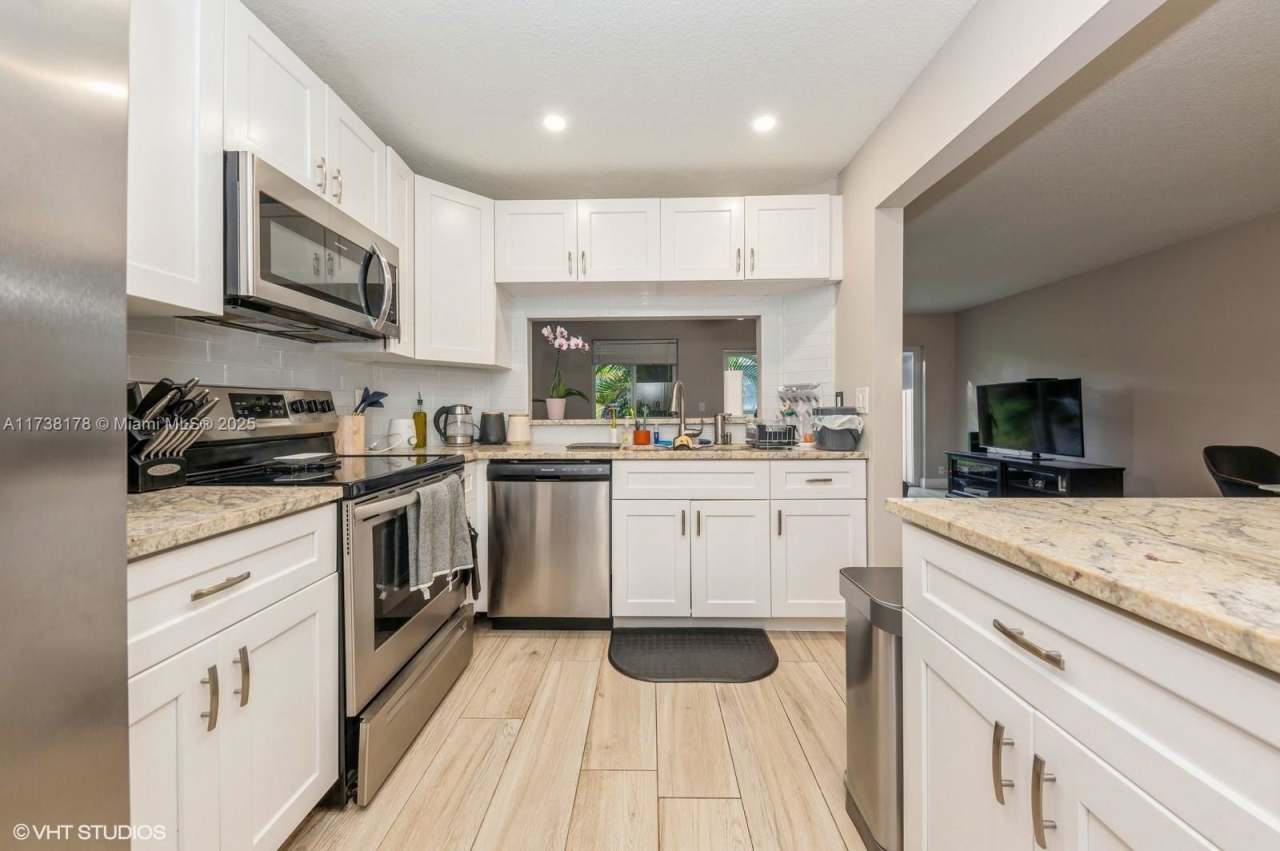 1950 Discovery Circle East
