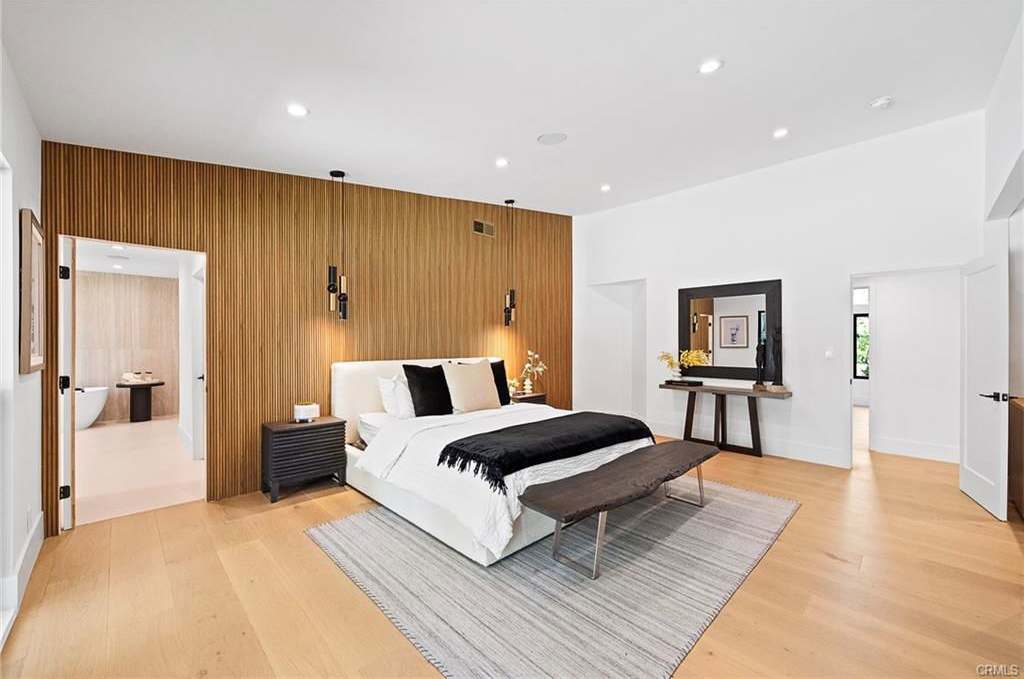 18839 La Amistad Place