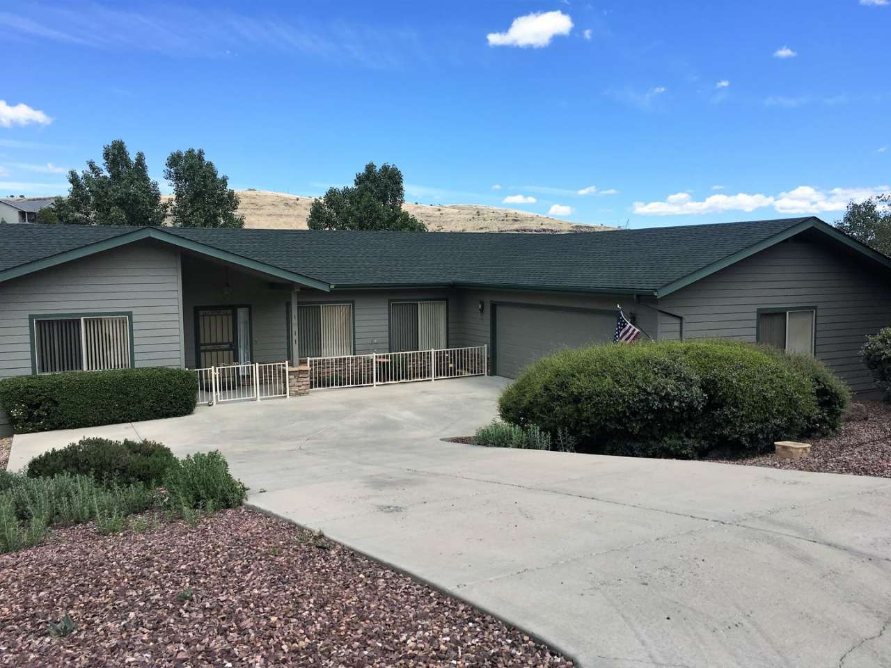 APPLY NOW - 1011 Sunrise Blvd