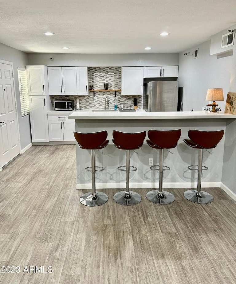 8020 E Thomas Rd Unit 113