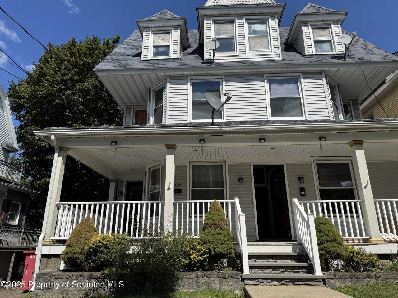 1511 E Gibson Street unit: 3