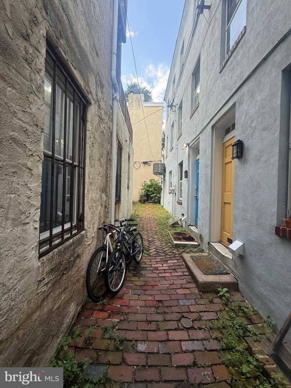 251 FULTON Street unit: C