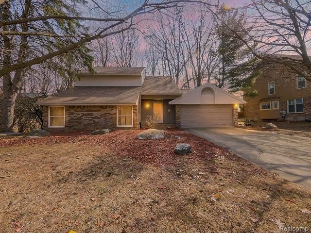 30426 KNIGHTON Drive