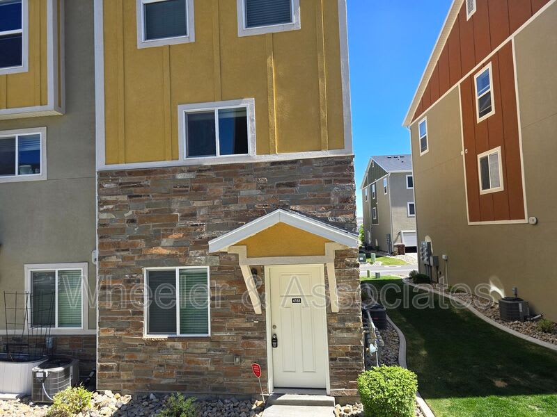 4188 W High Gallary Court