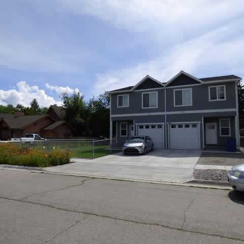 2213 South 9th Street West