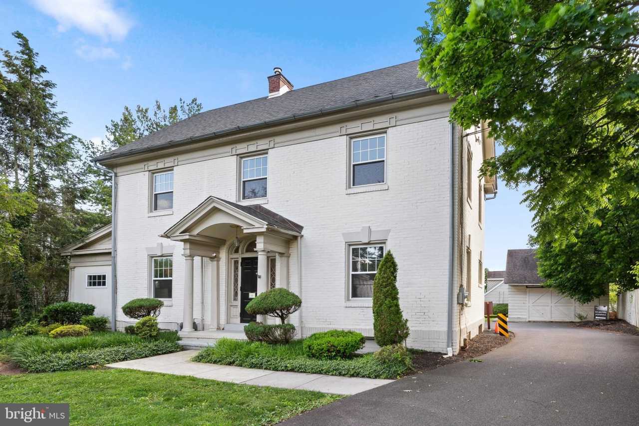 184 W MAIN Street unit: Building 100