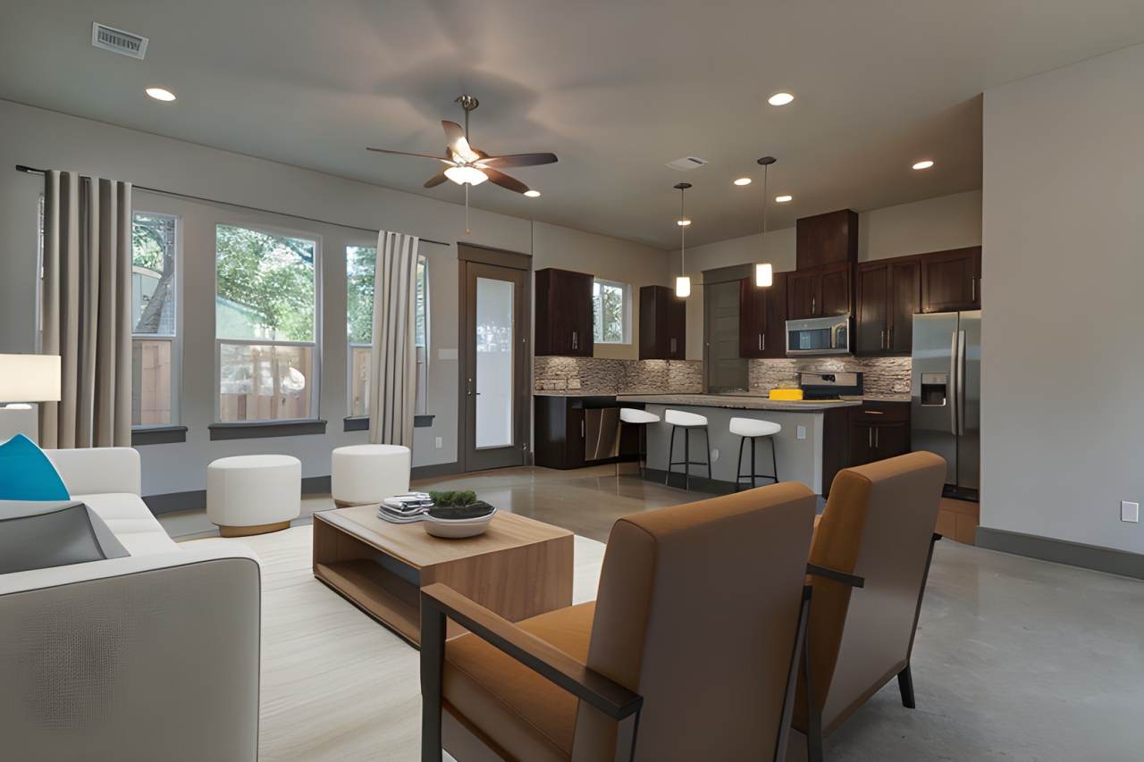 UT PRE-LEASE: 2013 Construction 6 bed /3 bath, High-end finishes, great location off Red River St.