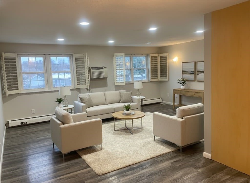 271 Boston Post Road E unit: 4