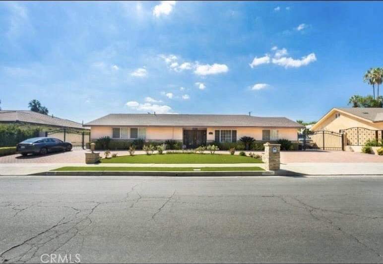 9221 Vanalden Avenue