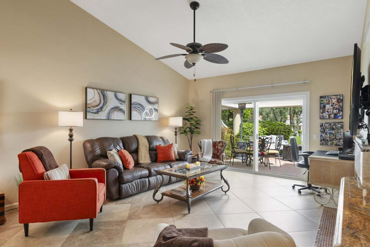 182 Desert Falls Circle