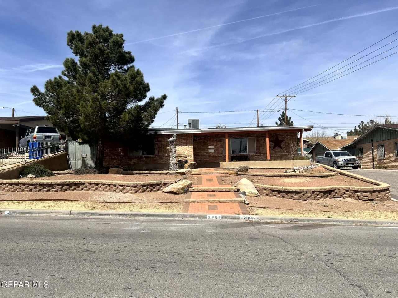 2905 Harrison Avenue