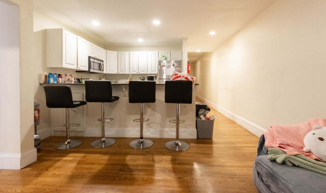 Brookline 3bed / 1bath near BU available September 2026