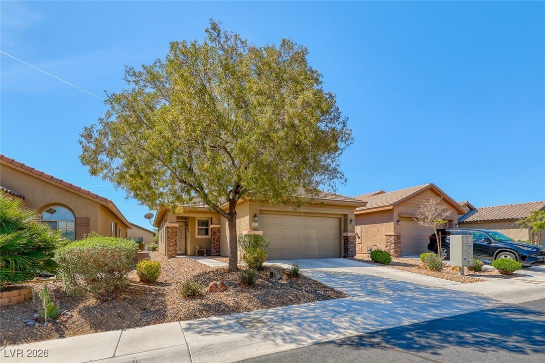 6159 Isola Peak Avenue