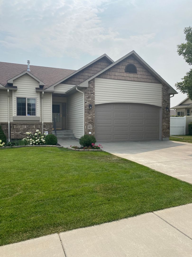 Beautiful 3 bed 2 bath condo on the west end!