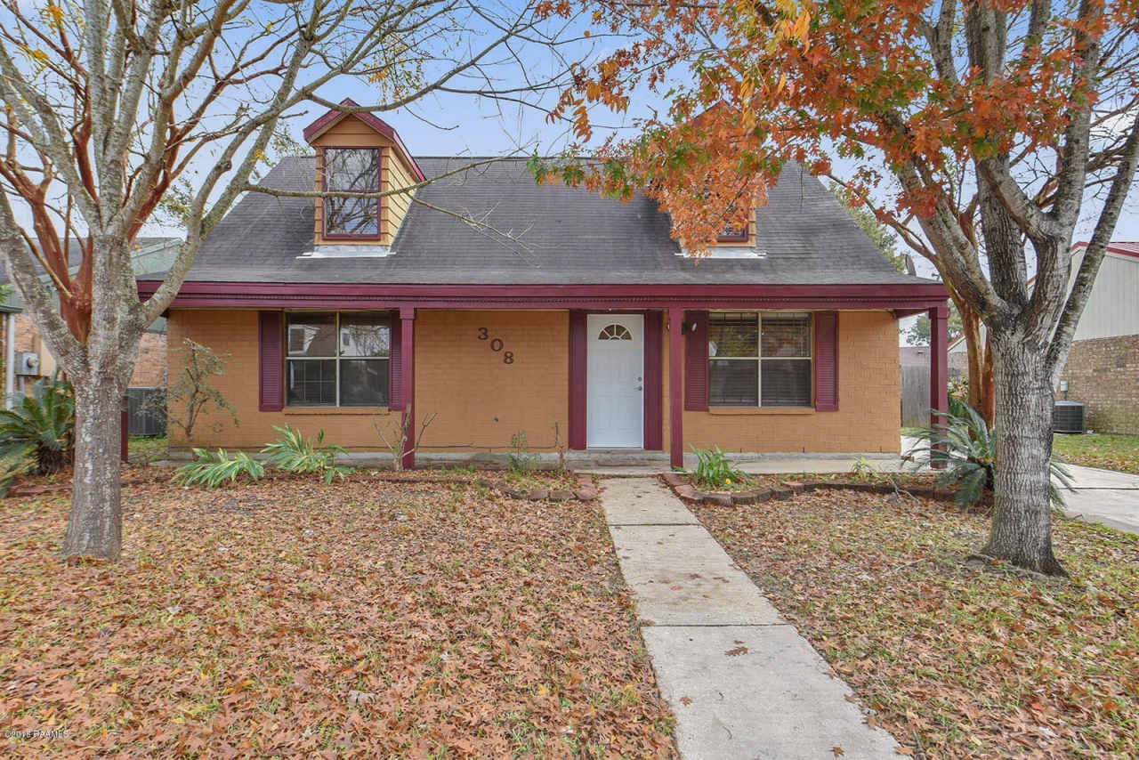 COMING SOON! 3 Bedroom, 2 Bathroom House is Available Now!