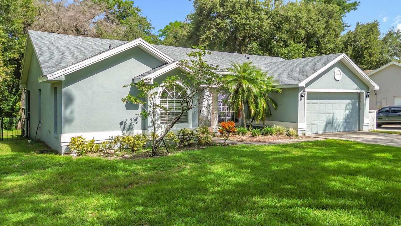 Discover your peaceful retreat in Wekiwa Woods!