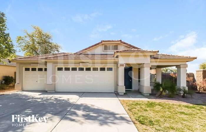 11233 West Locust Lane