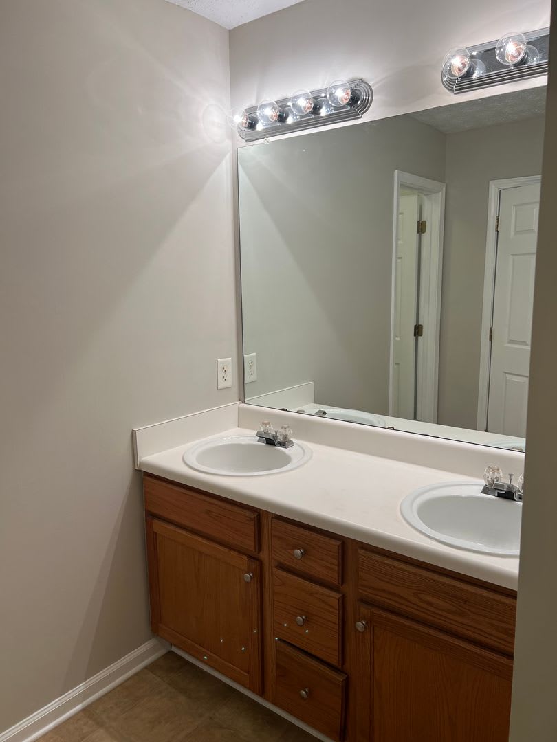 Adorable 3 Bedroom, 2 1/2 Bath