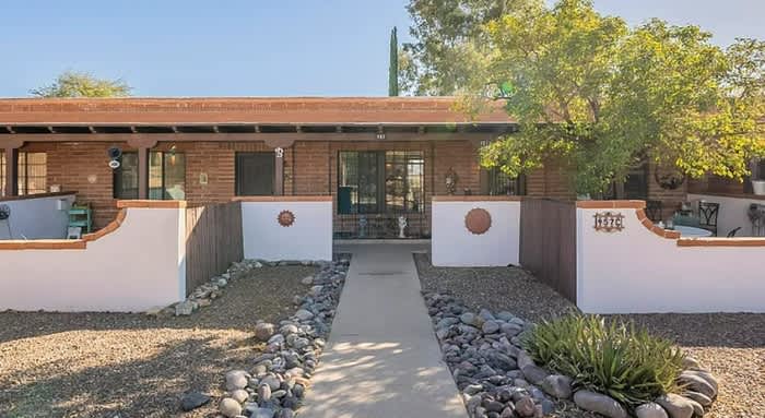 457 South Paseo Quinta