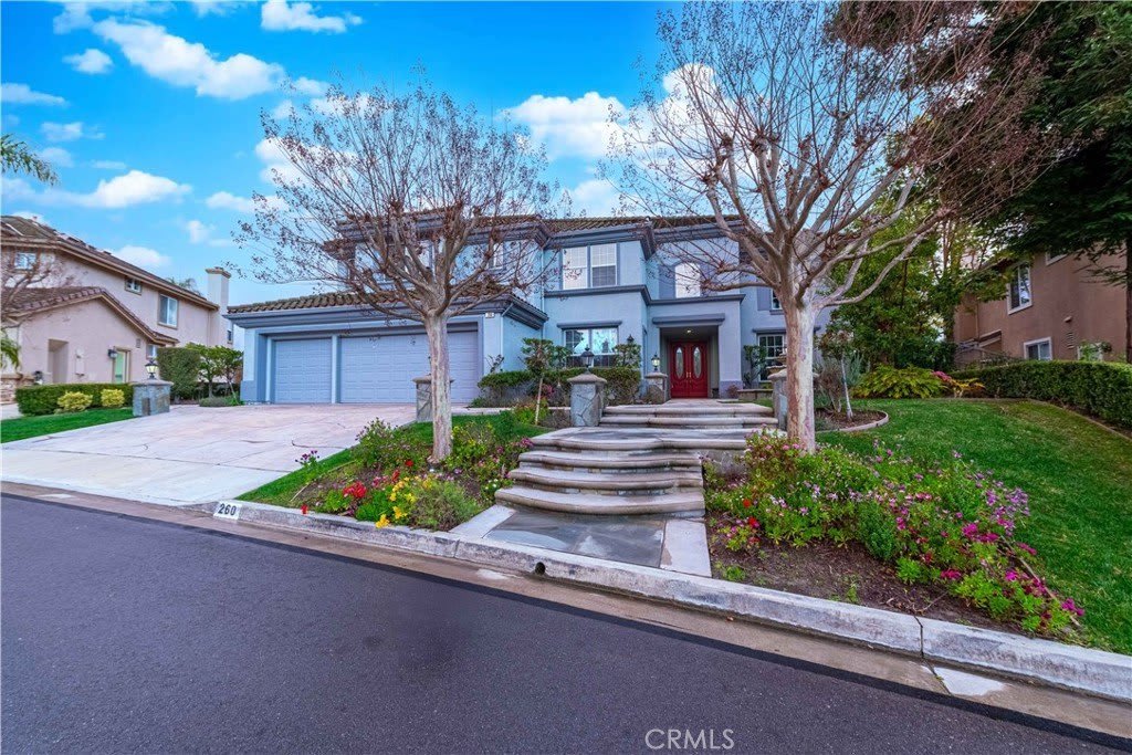 260 Heath Meadow Court