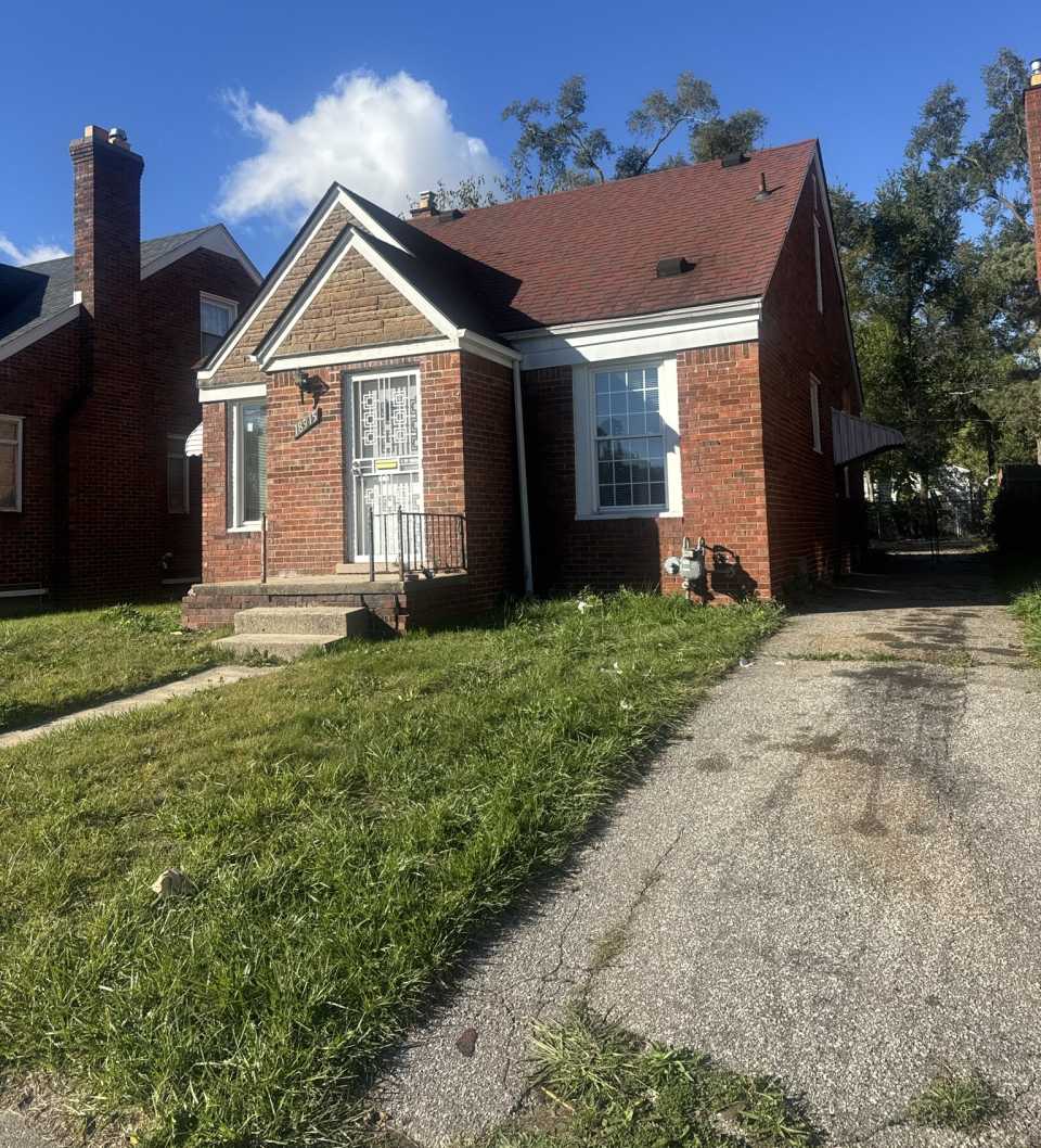 18915 Hamburg St