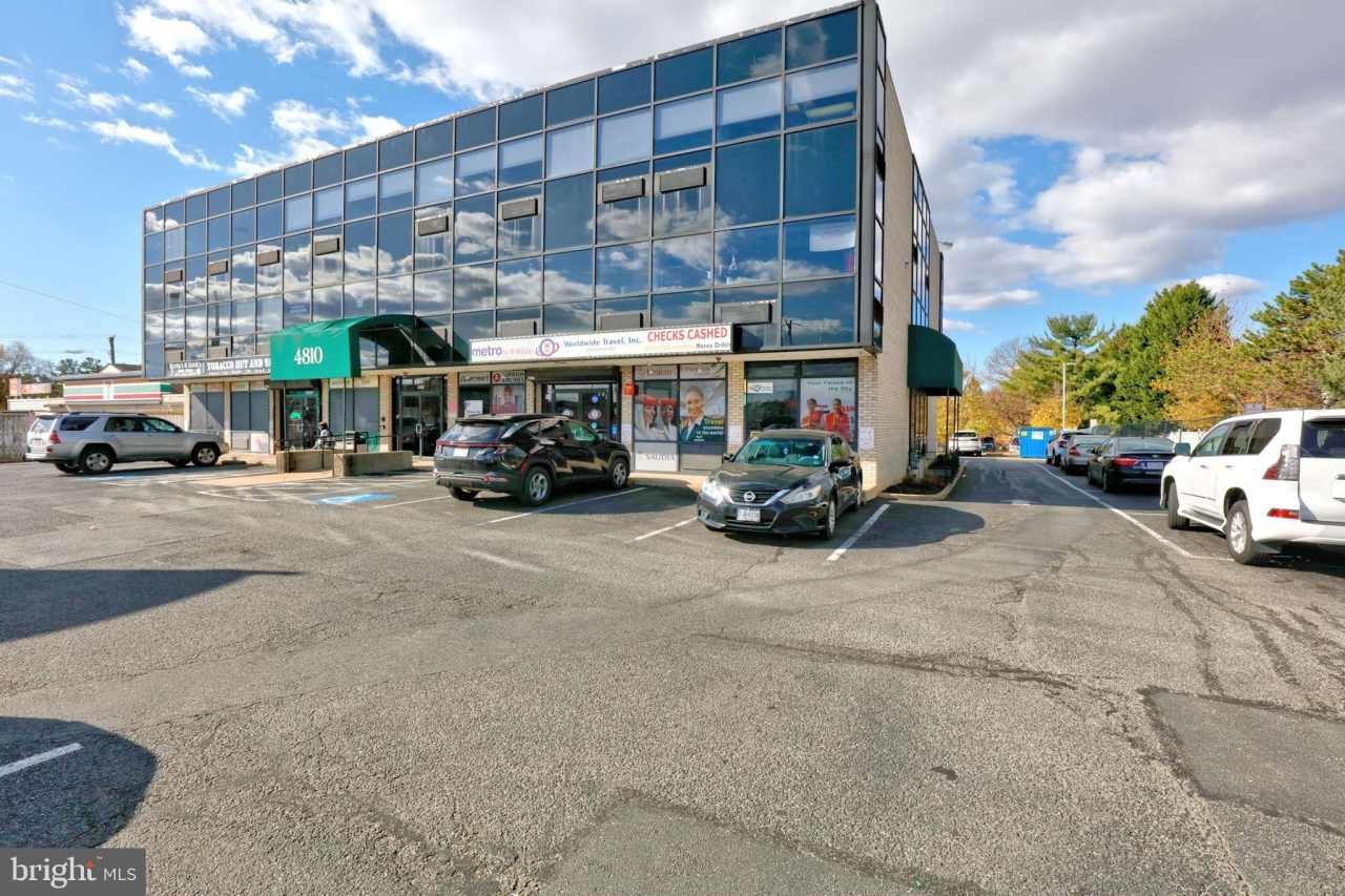 4810 BEAUREGARD Street unit: 200