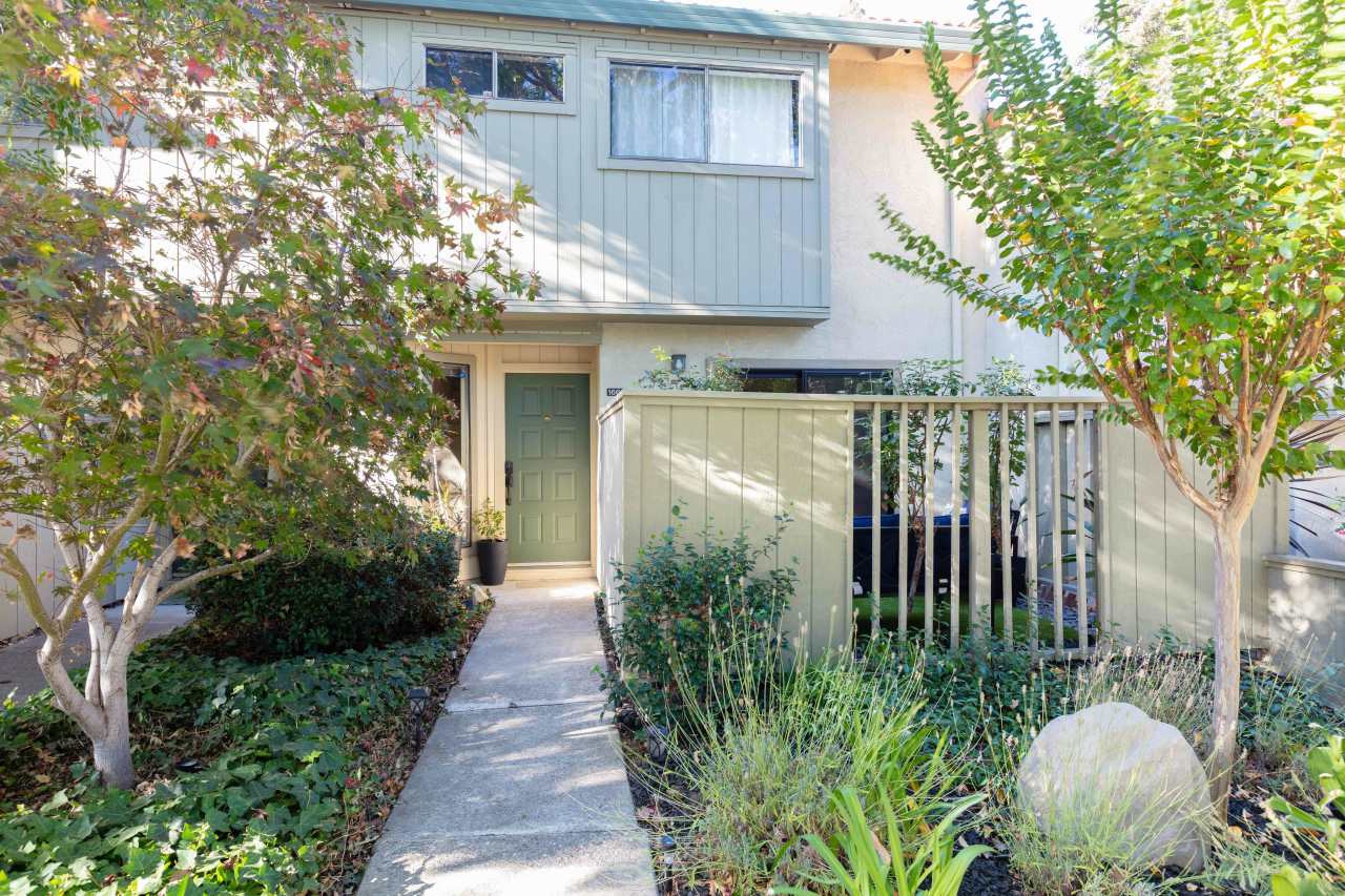 1660 Parkside Drive