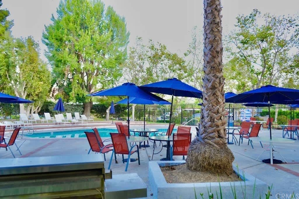 32221 N ALIPAZ Street