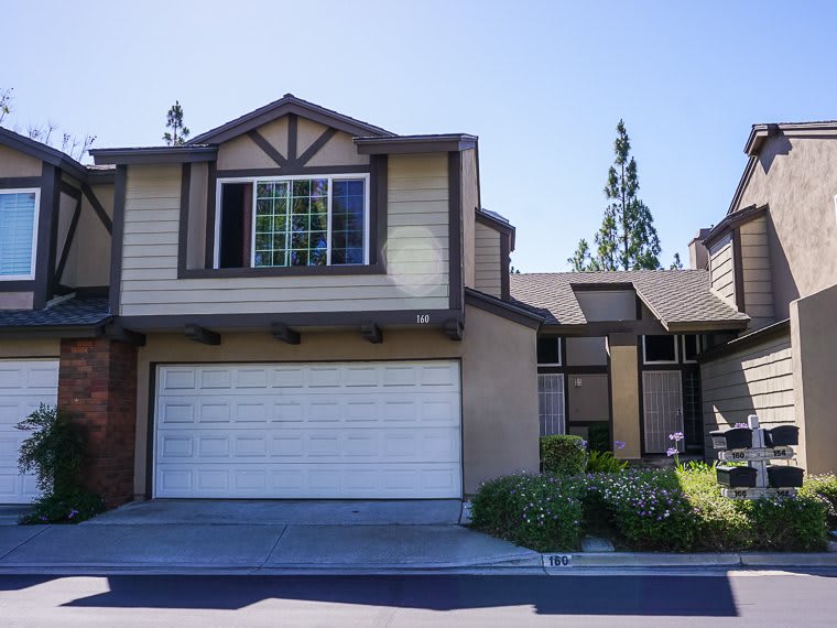 Wonderful 2 bedroom / 2.5 bath Home in Placentia