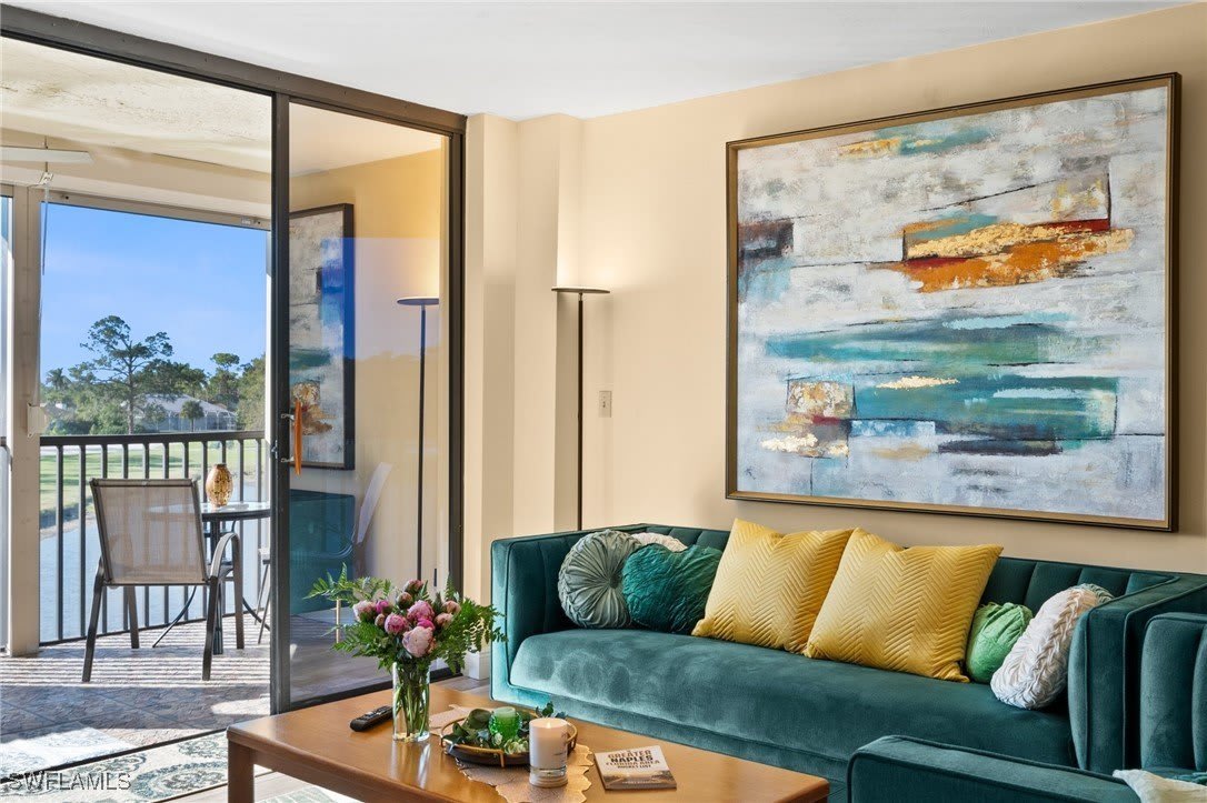 413 Augusta Boulevard unit: 302