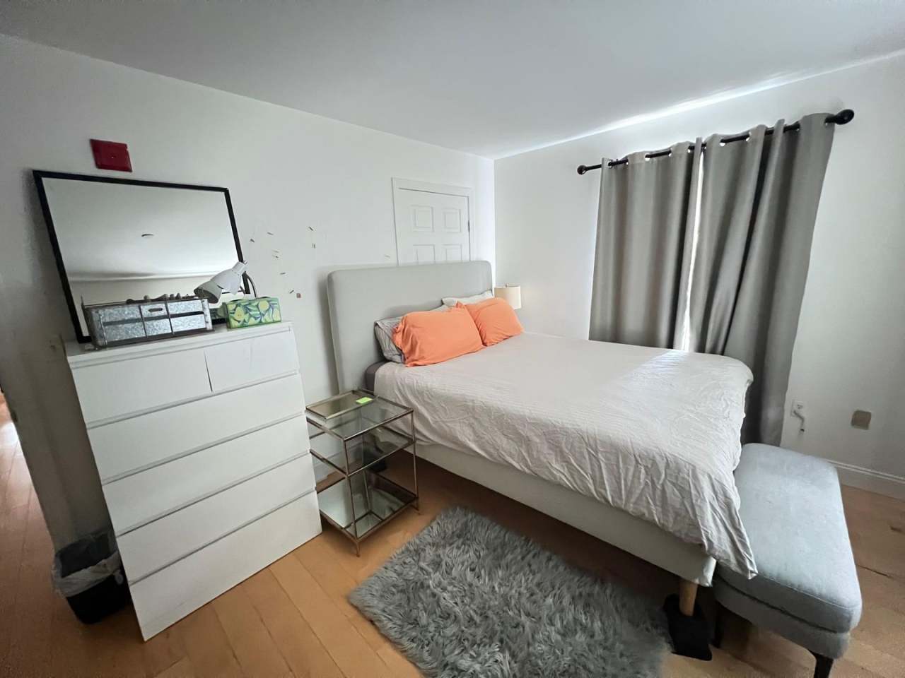 Modern 1-Bedroom Condo in Mission Hill Near Northeastern