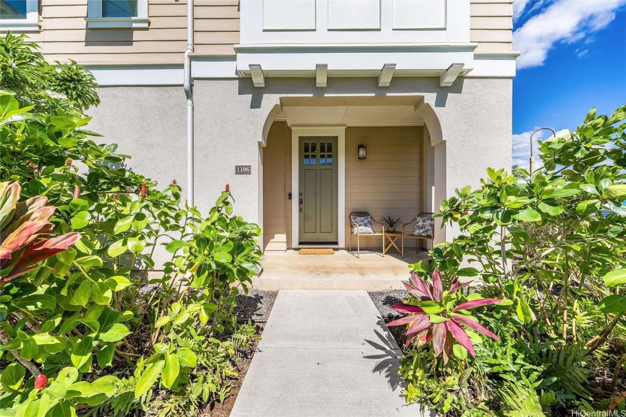 91-2220 Kaiwawalo Street