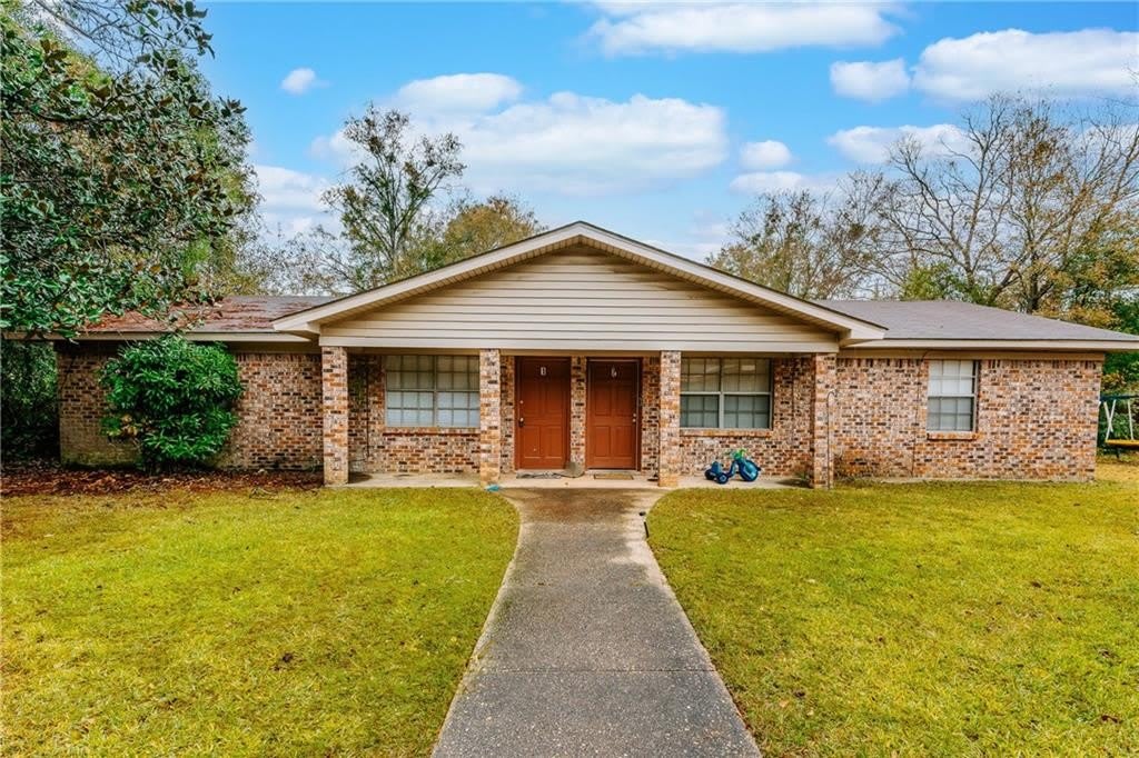 18291 Illinois Street E