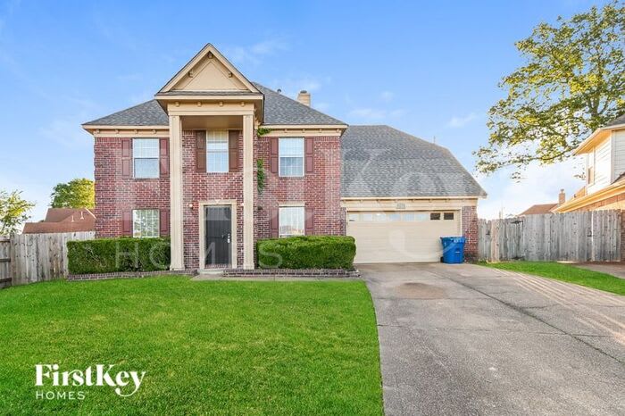 7678 Breeze Wood Cove