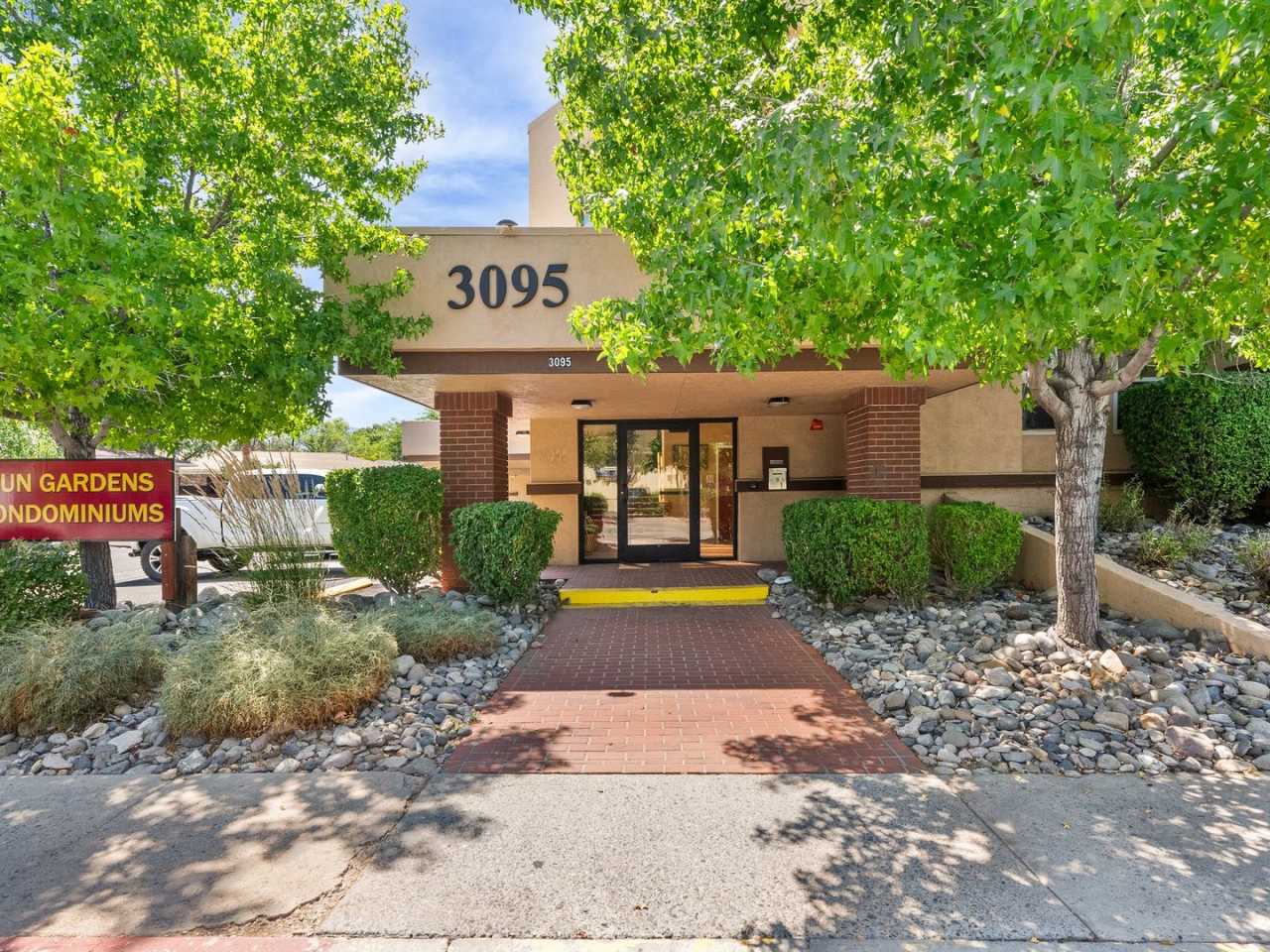 Unique one bedroom condo in Southwest Reno!