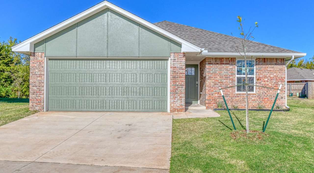 Brand New Construction! Lawn care provided!