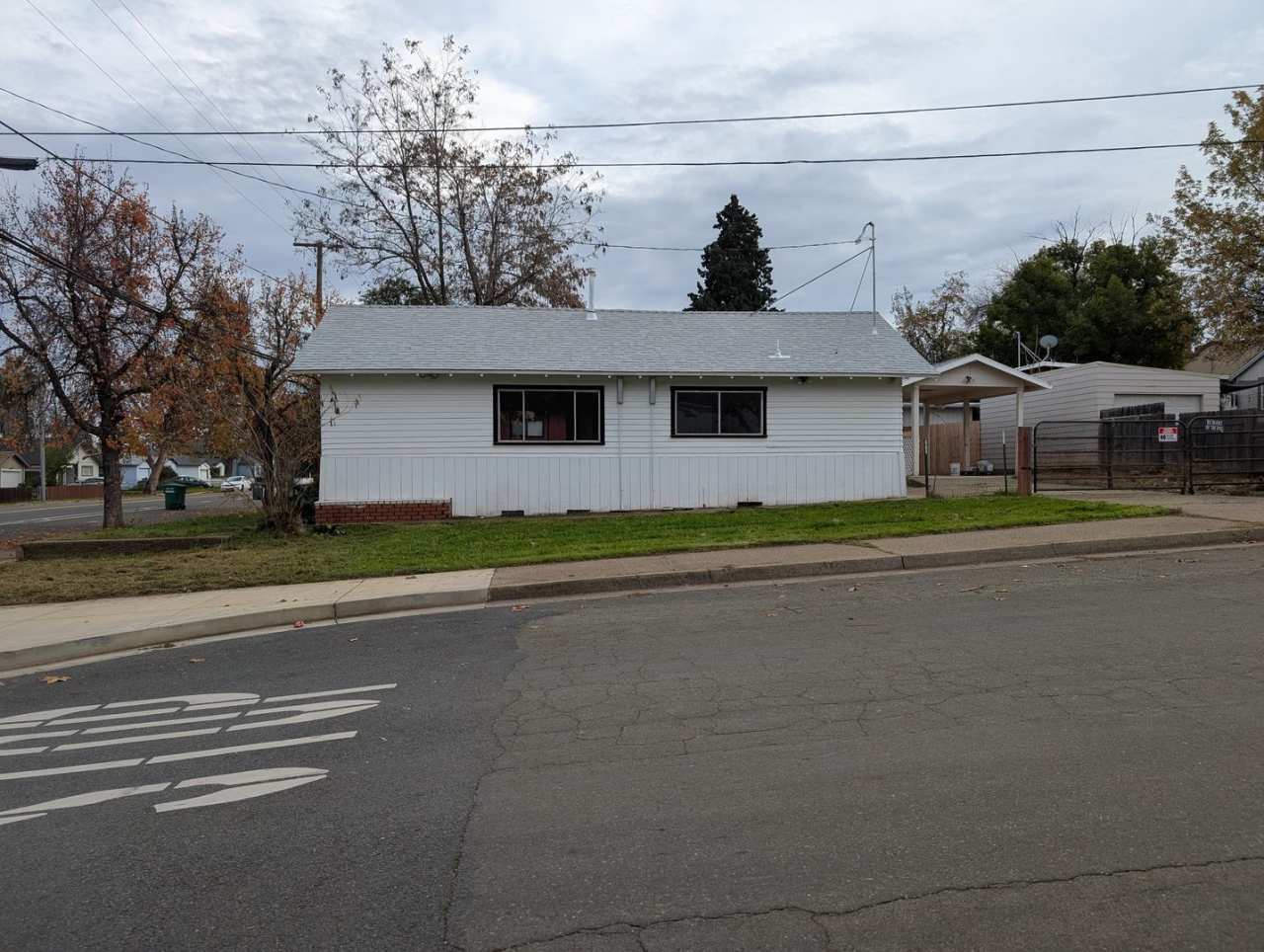 Two Bedroom House Downtown near Shasta High School