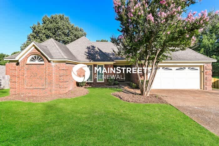 4705 Falling Oak Cove