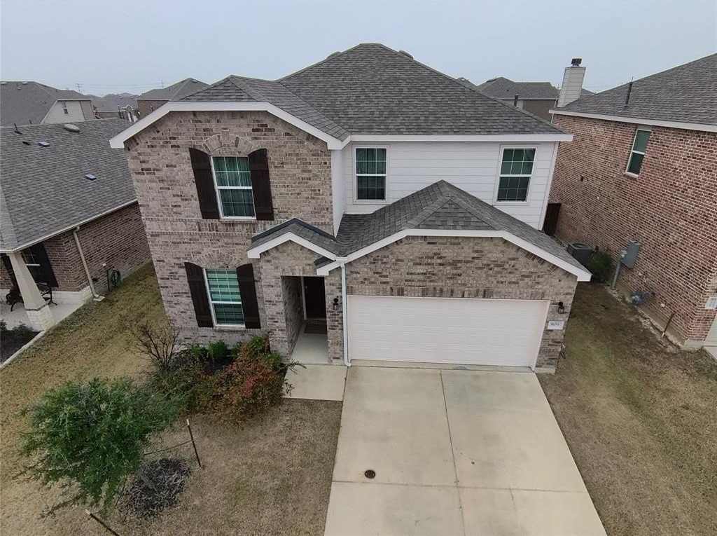 909 Cormorant Street