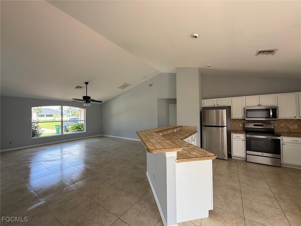 1923 NE 20th Terrace