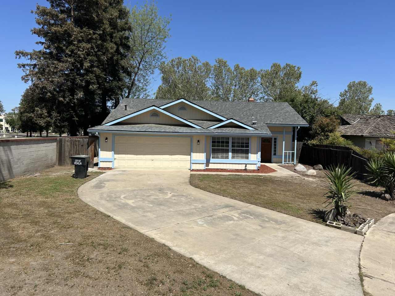 5232 West Iris Court