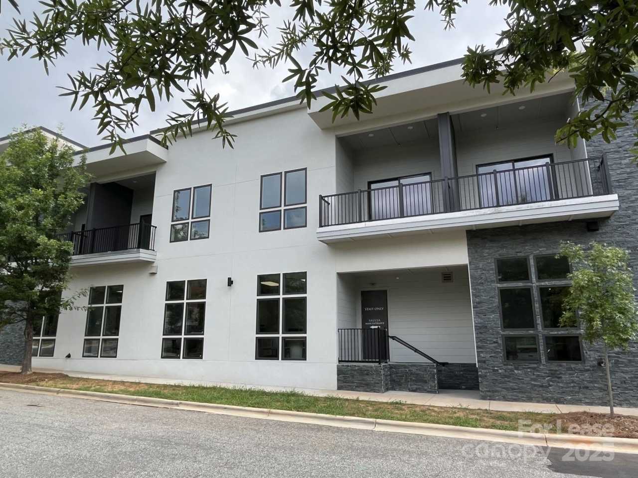 19546 Greentree Way unit: 201