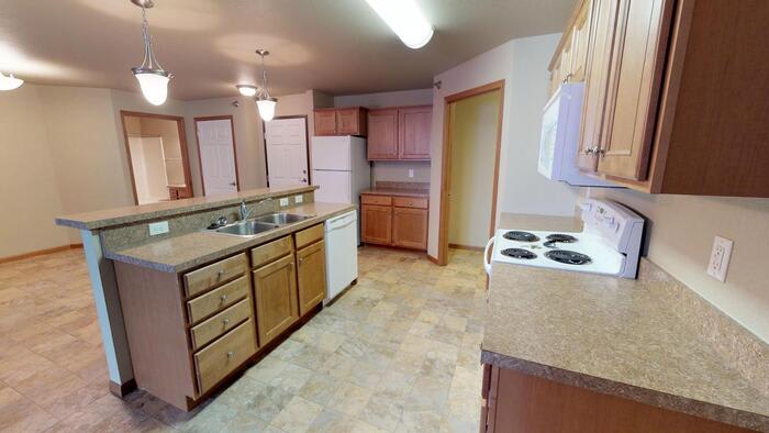 600 Meadow Ridge Loop Northwest