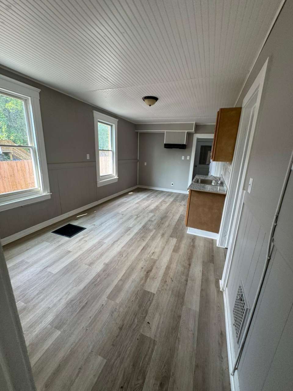 523 Delaware Street - 3