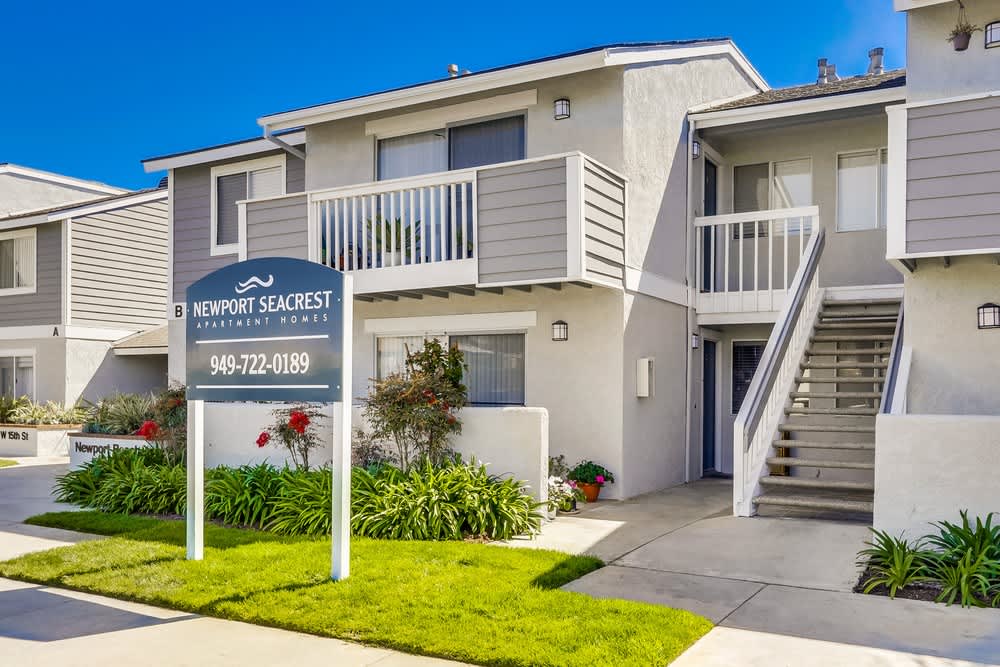 Newport Seacrest Apartments