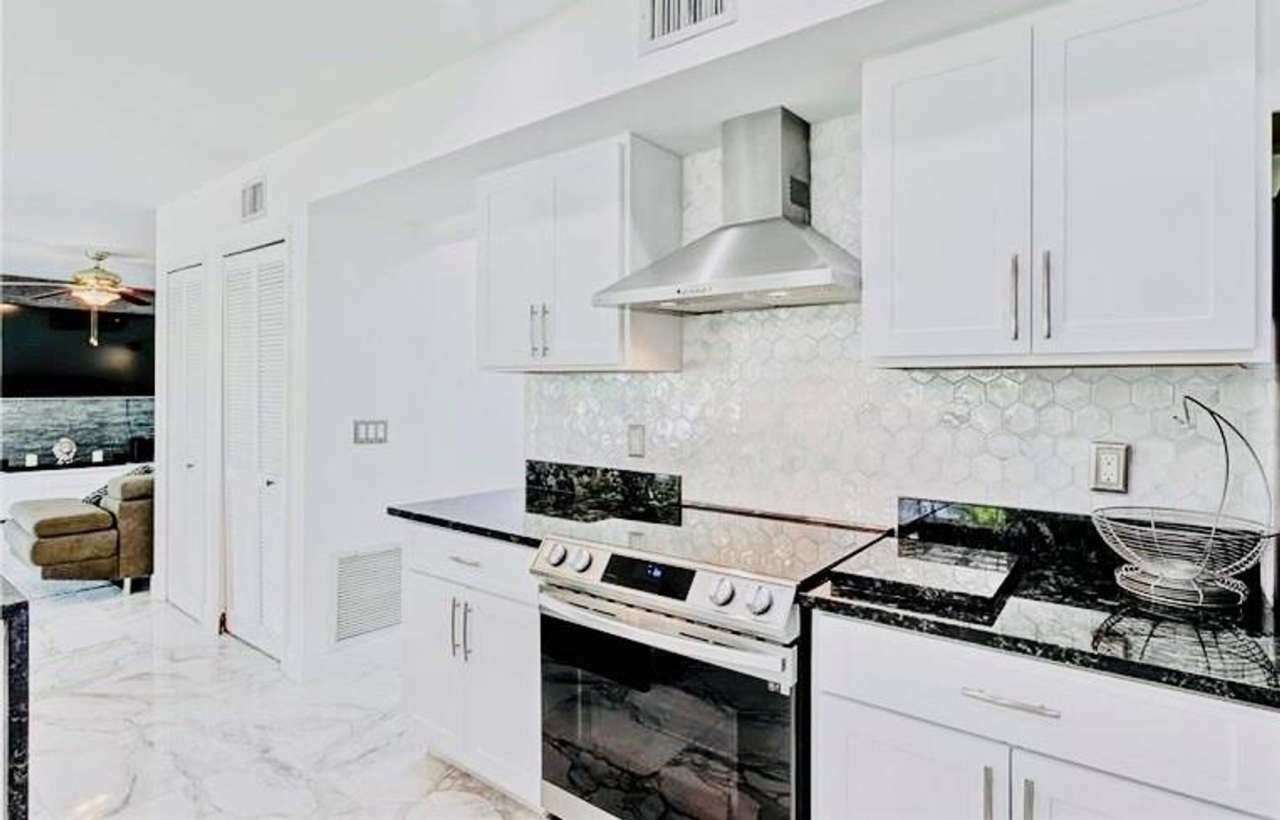 128 N Royal Pine Circle N, Royal Palm Beach, FL 33411