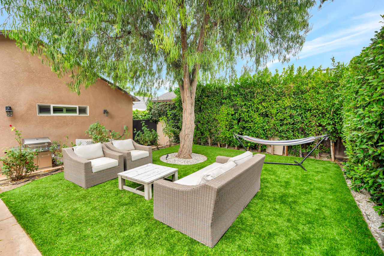 17946 Valley Vista Blvd