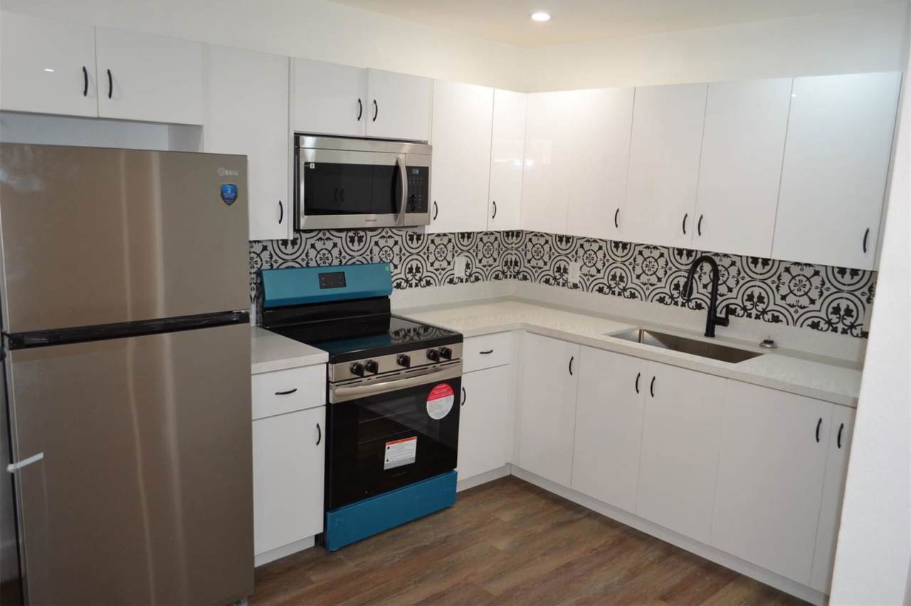 920 Northwest 8th Avenue