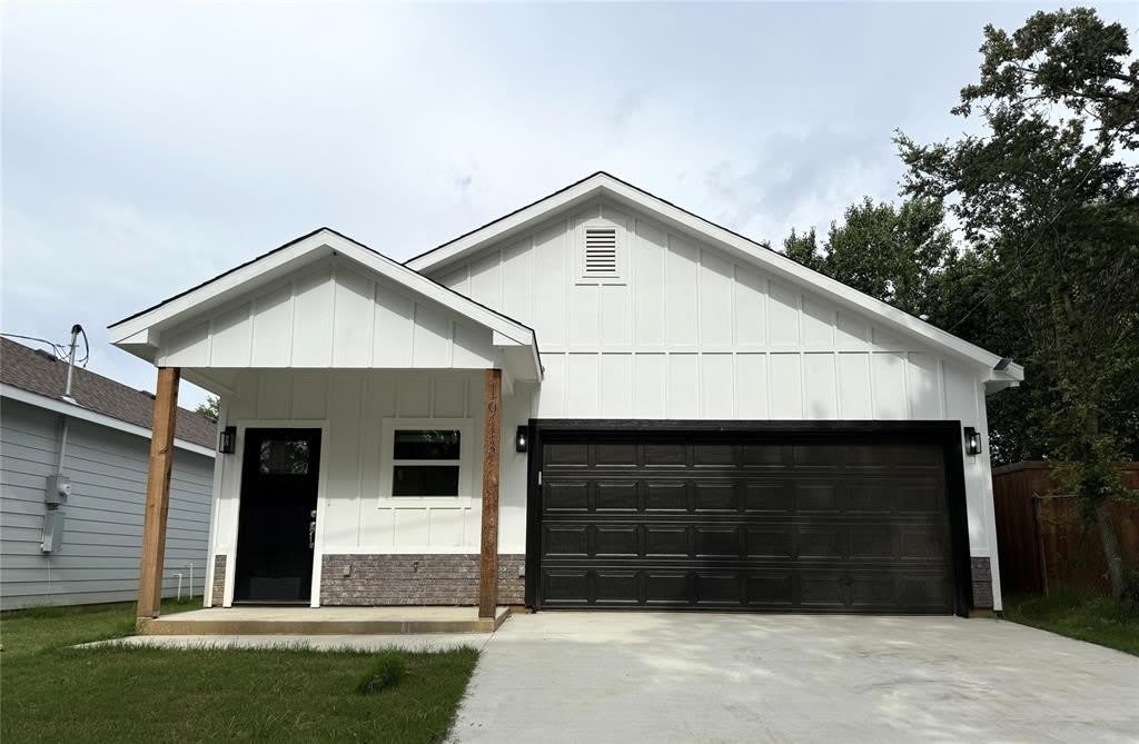 1913 Avenue A