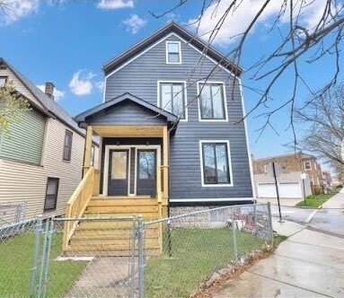 4728 N Kennicott Avenue unit: 2